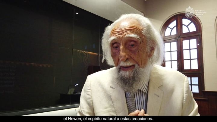 Gastón Soublette presenta colección del Aula Pueblos Originarios, Centro de Extensión UC