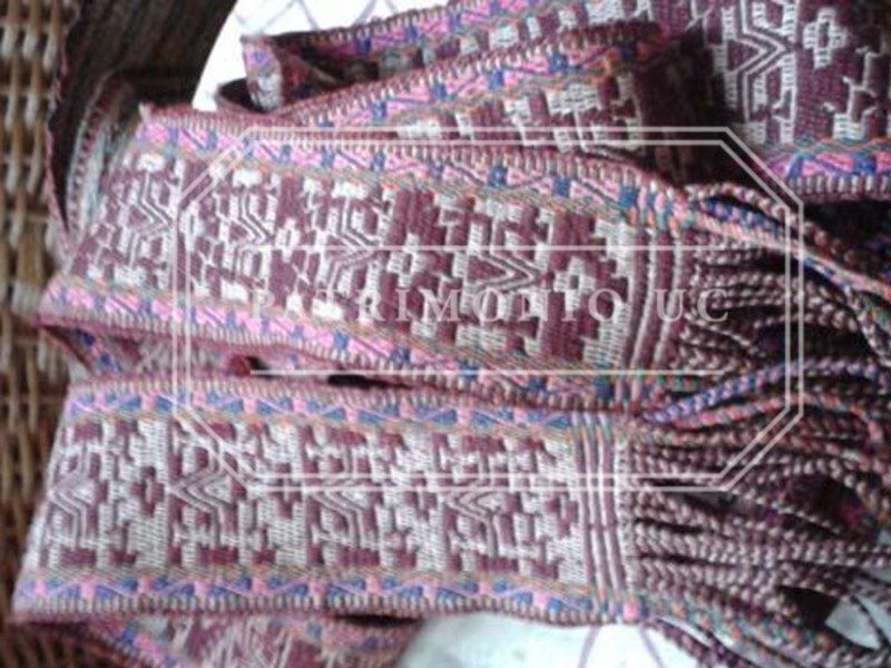 Ñimintrarüwe o Faja femenina (Mapuche)